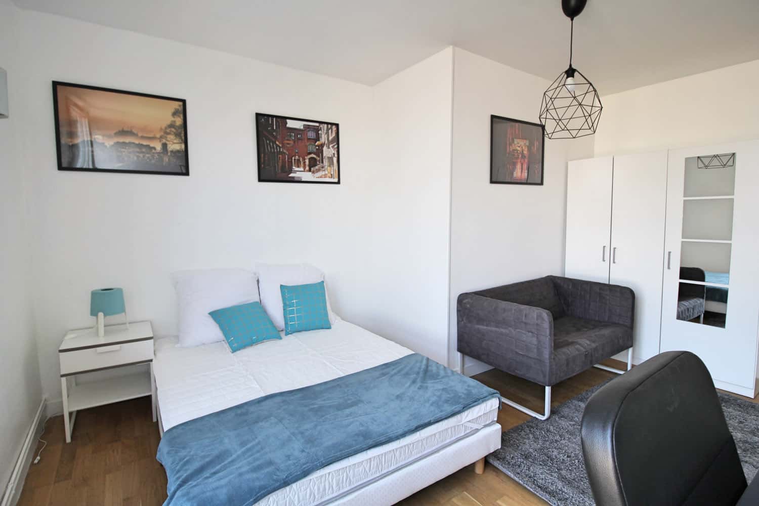 Beautiful bright room  16m²