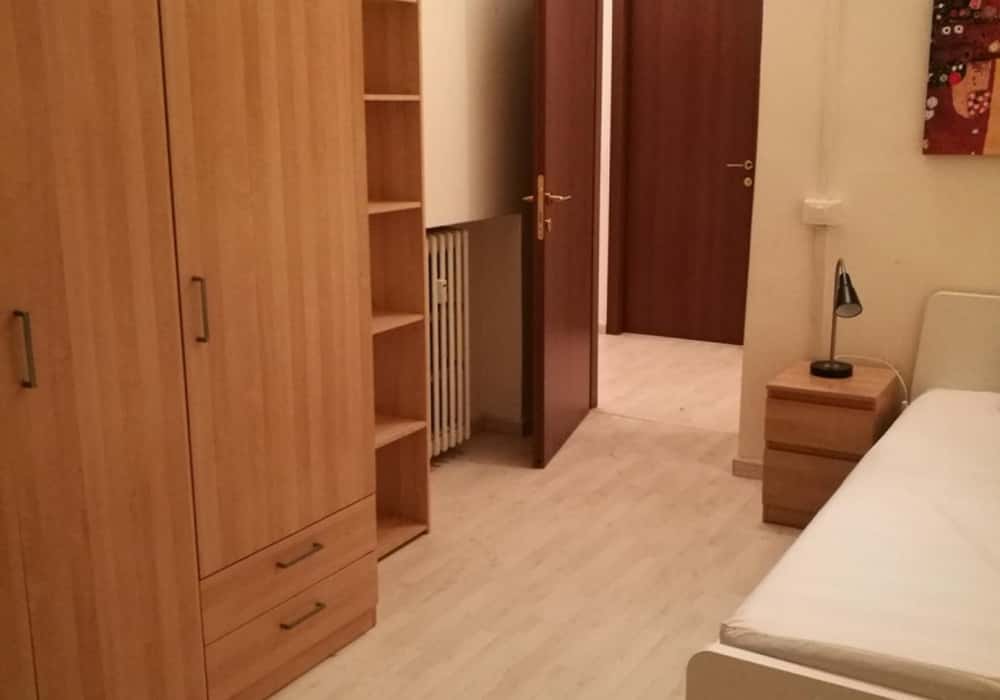 Alessandria 2 Room 4
