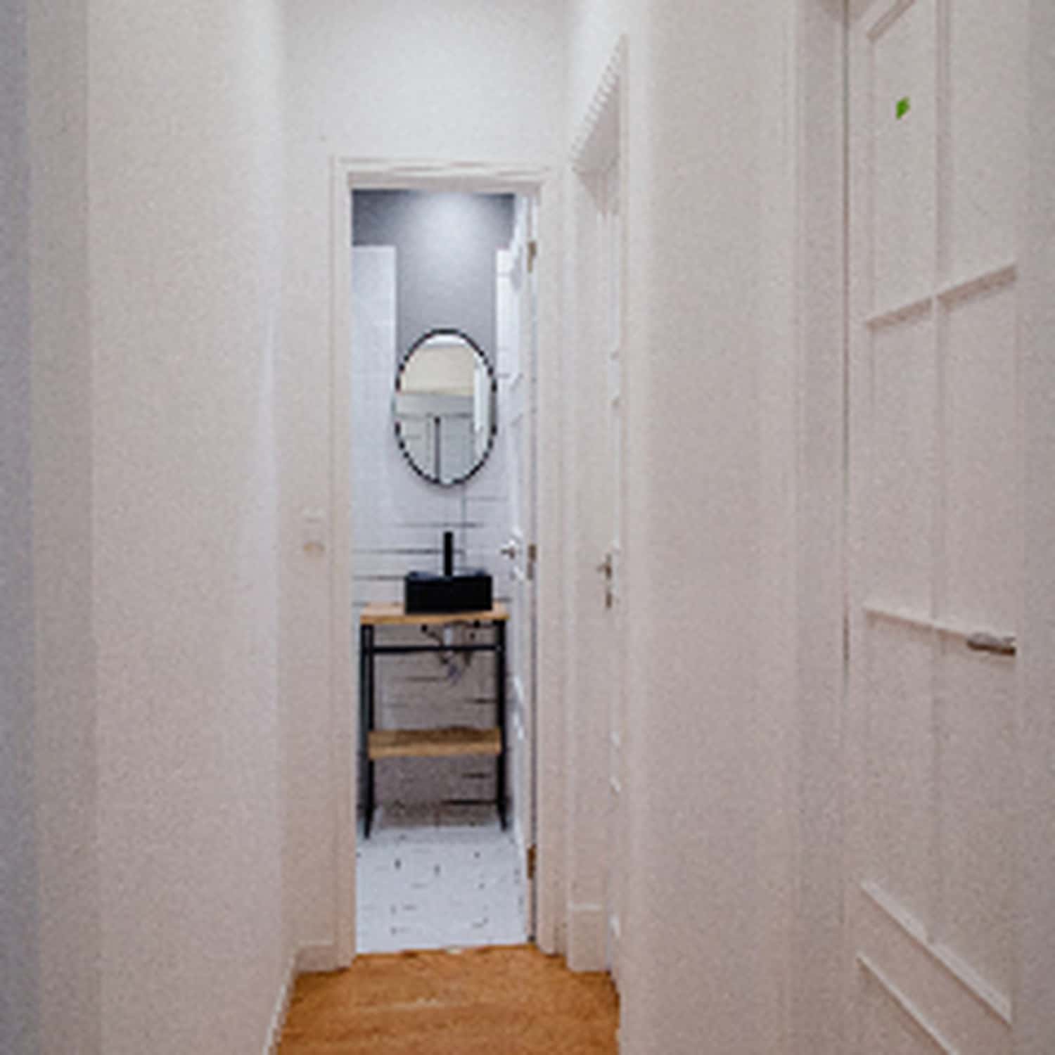 Room 6 - 19. São João Deus 5 3E