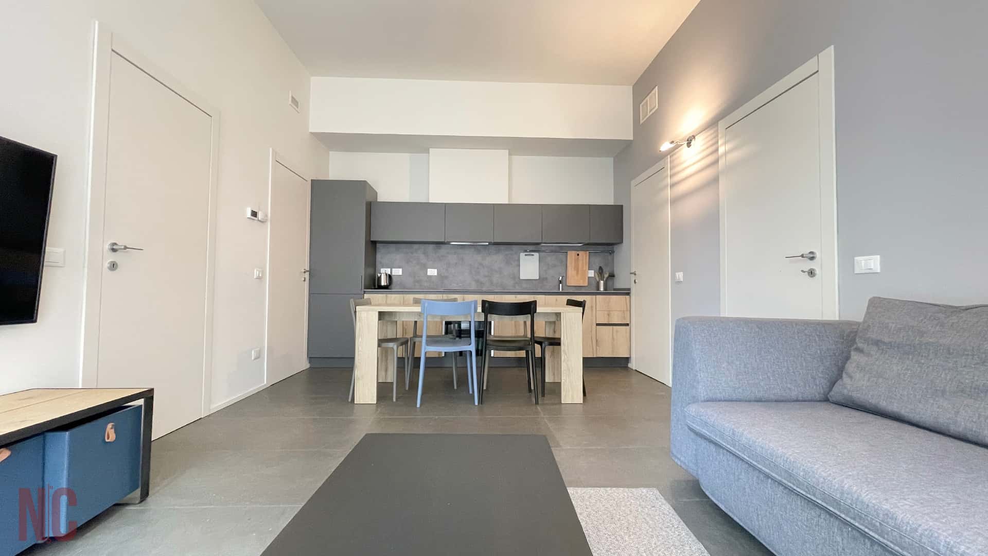 Appartamento in Via Via Canonica - zona Canonica, Sempione
 (CANONICA79C1)
