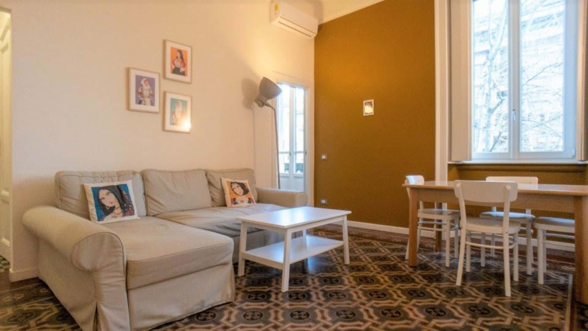 Appartamento in Via Viale Romagna - zona Città Studi, Susa  
 (ROMAGNA67)
