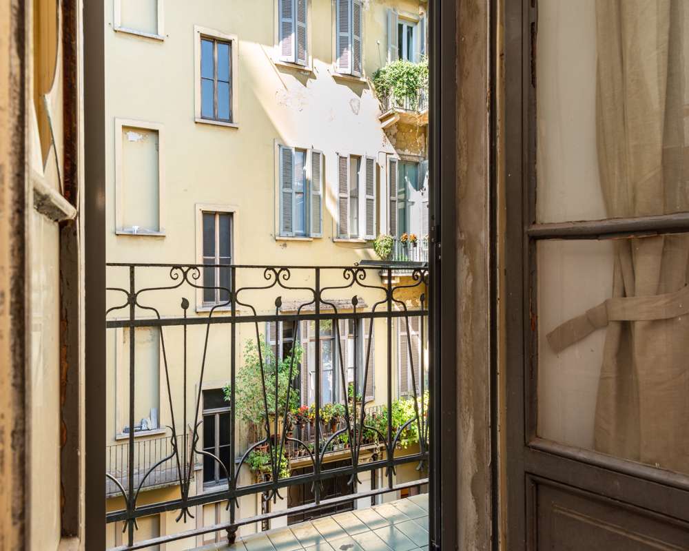 Stanza in Via Francesco Petrarca Milan