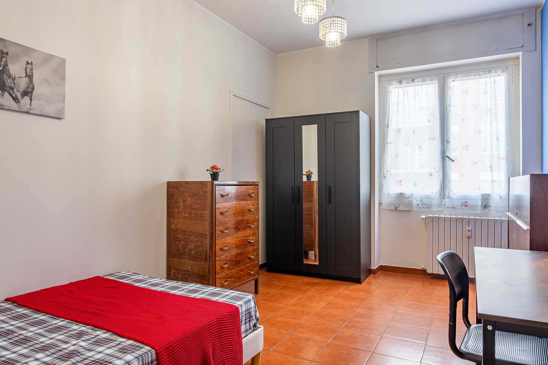 Stanza in via carolina invernizio 7b  private room s1
