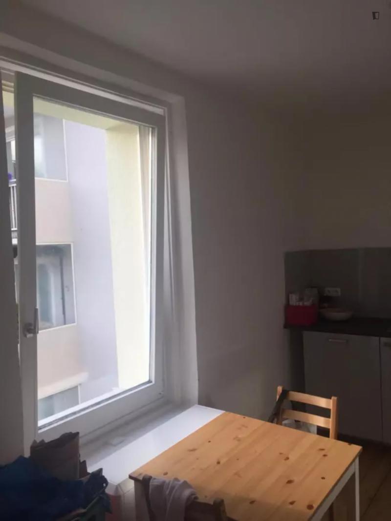 WG Zimmer Mnchen 2.OG 1.Tuer rechts Zimmer 1