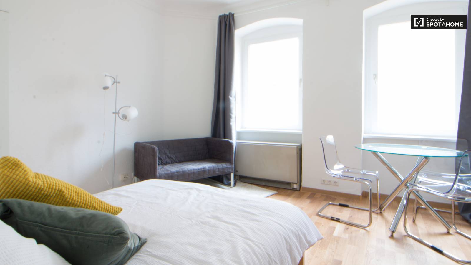Sunny 1-bedroom apartment for rent near Frei Universität