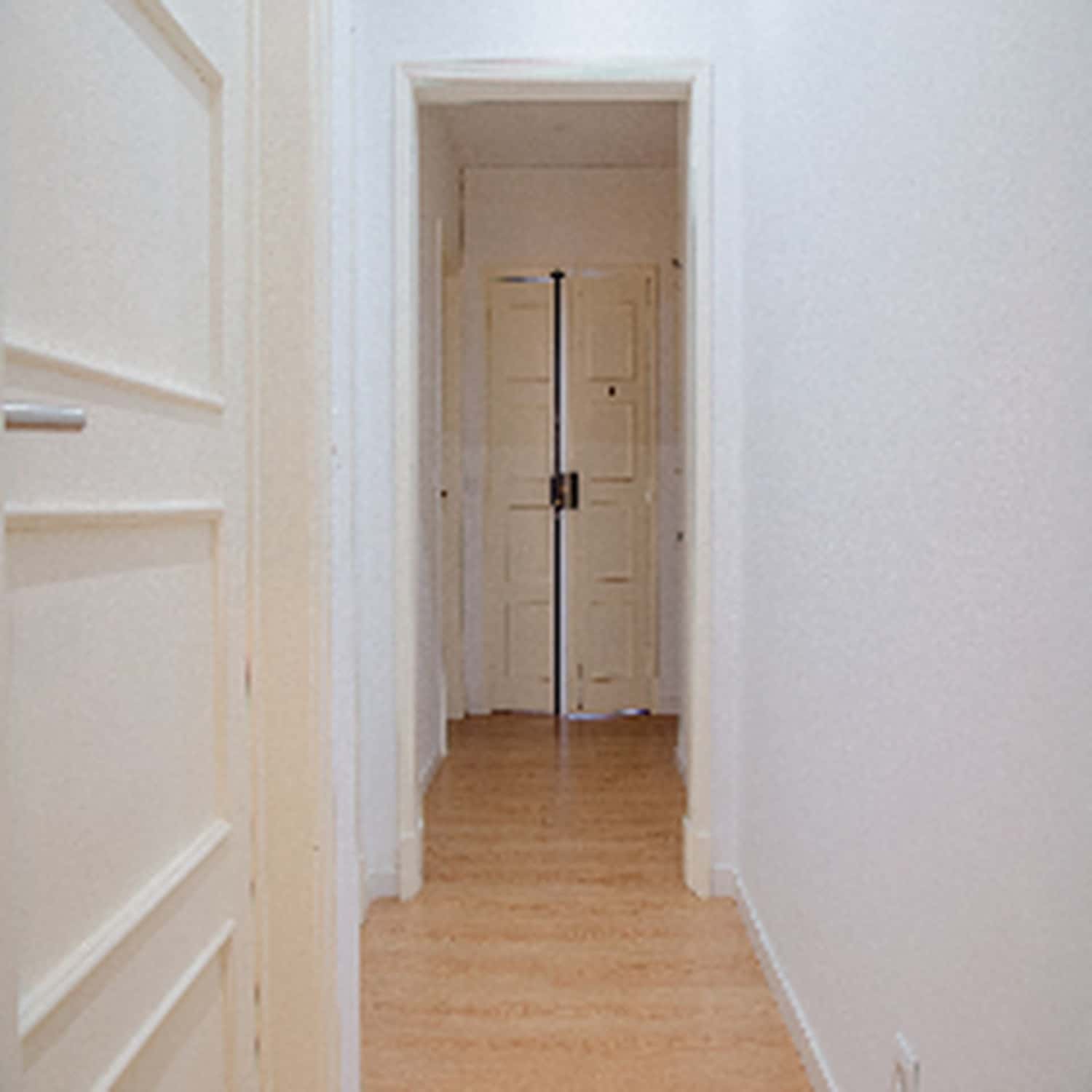 Room 3 - 21. São João Deus 5 4E