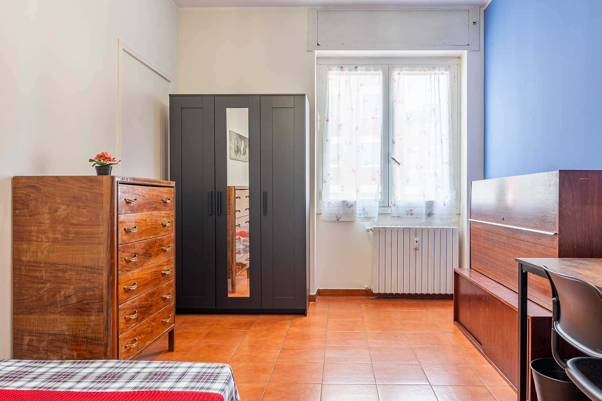 Stanza in via carolina invernizio 7b  private room s1