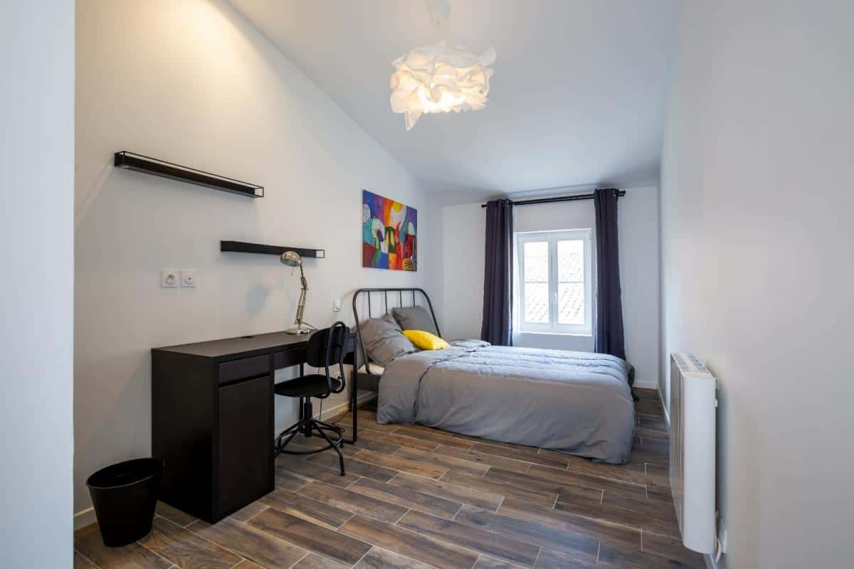 Chambre dans 16 RUE DES FOURS 
OSTAL-DES-FOURS-10 281
