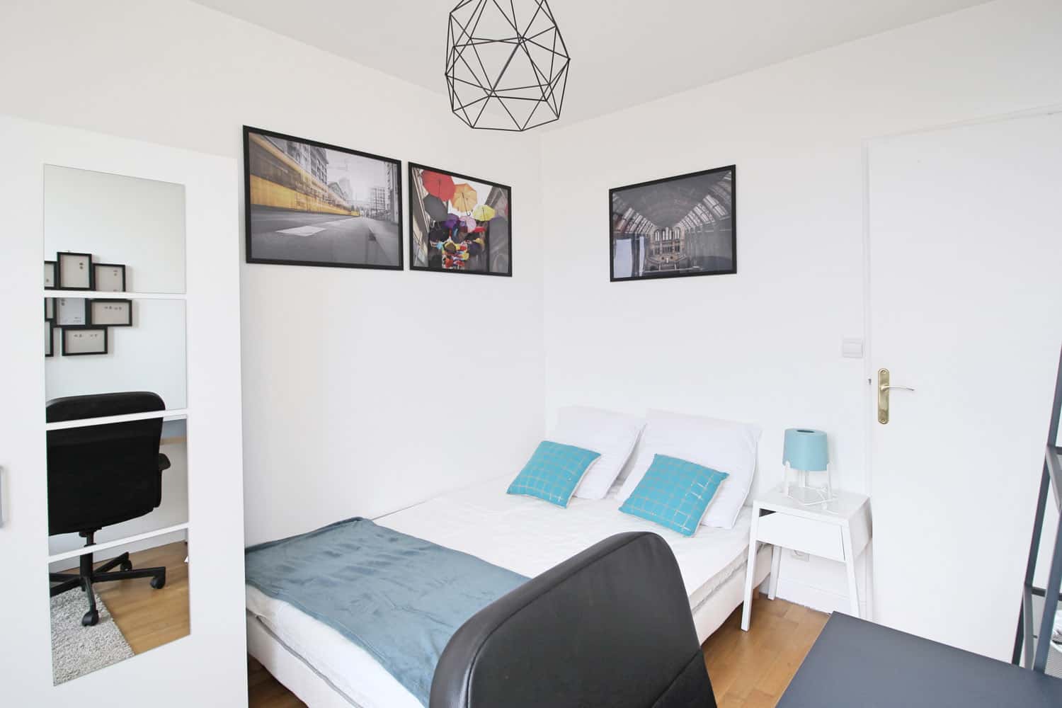 Beautiful bright room  11m²