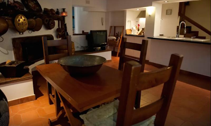 Trendy 1-bedroom apartment in the Axa neighbourhood