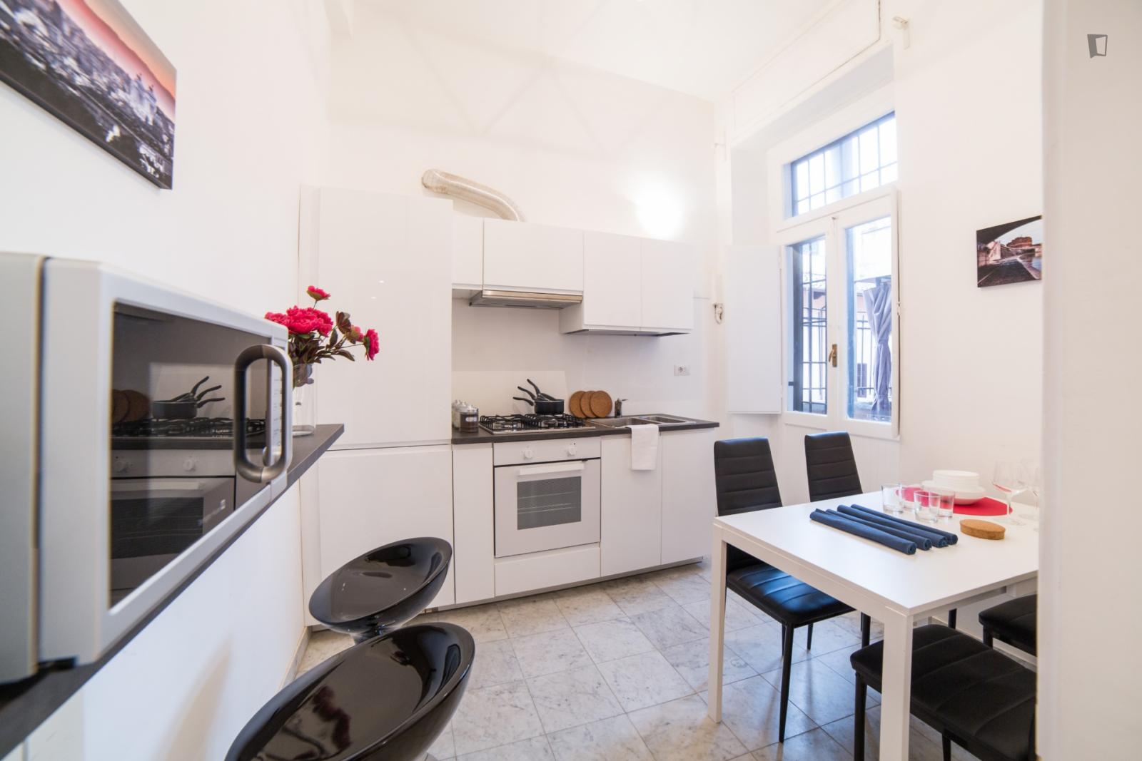Un appartamento di 3 stanze, con spazio esterno