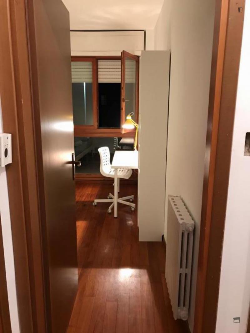 Single bedroom near Olgiata train station